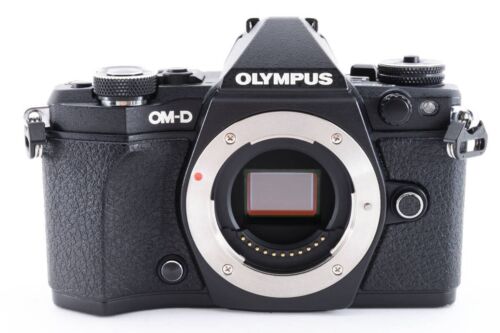 OLYMPUS OM-D E-M5 MarkII body Black - Picture 1 of 1