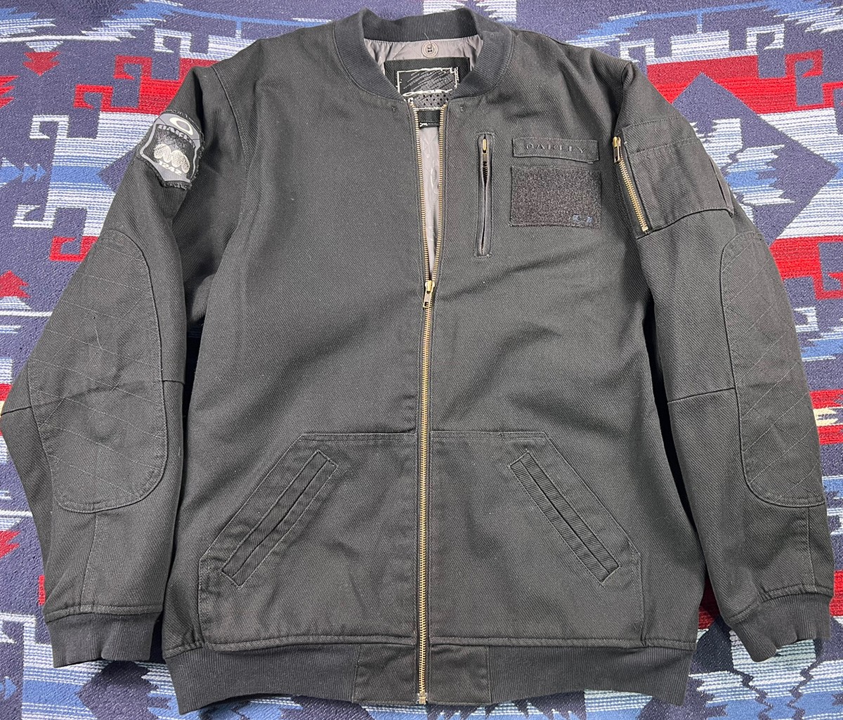 Men's Oakley Tactical Flight Jacket Atlas Global Devils Men's Oakley Tactical Flight Jacket Atlas Global Devils