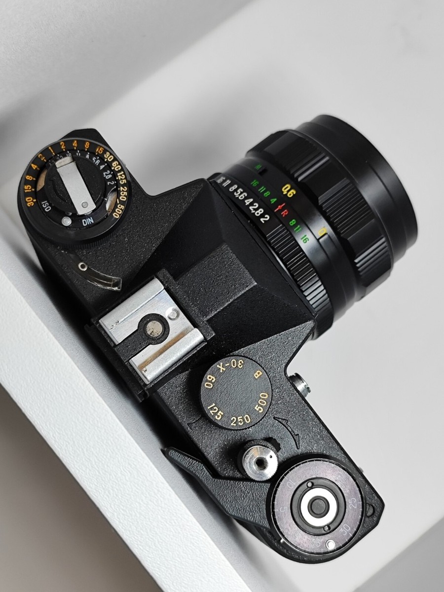 Zenit EM & Helios 44M フィルムカメラ ZENIT EM Vintage Camera with Lens: Helios 44M f2/58mm Ussr