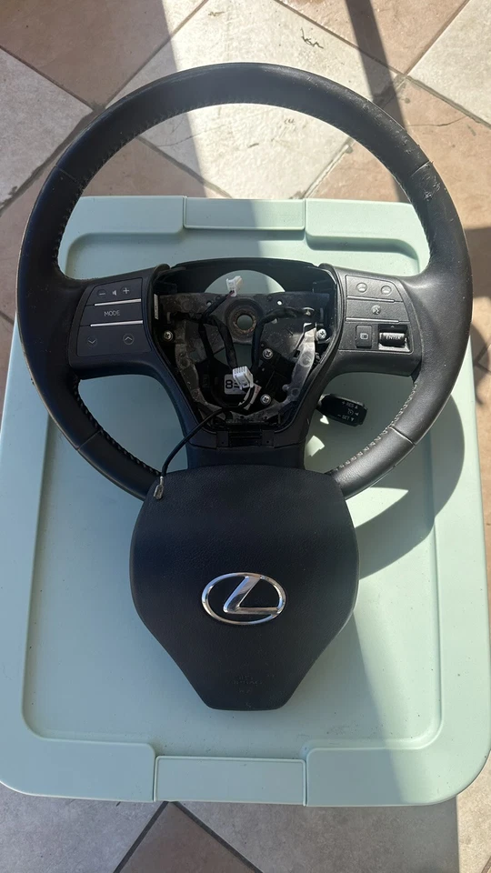Volante Lexus HS250H 2010 2011 2012 Foto 2 de 3