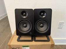 Kanto YU6 Powered Speakers Matte Black + Kant...