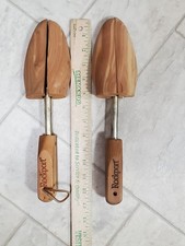 ROCKPORT MEN'S M CEDAR SPLIT TOE SHOE TREE KEEPER SHAPER Rochester Shoe Tree Co