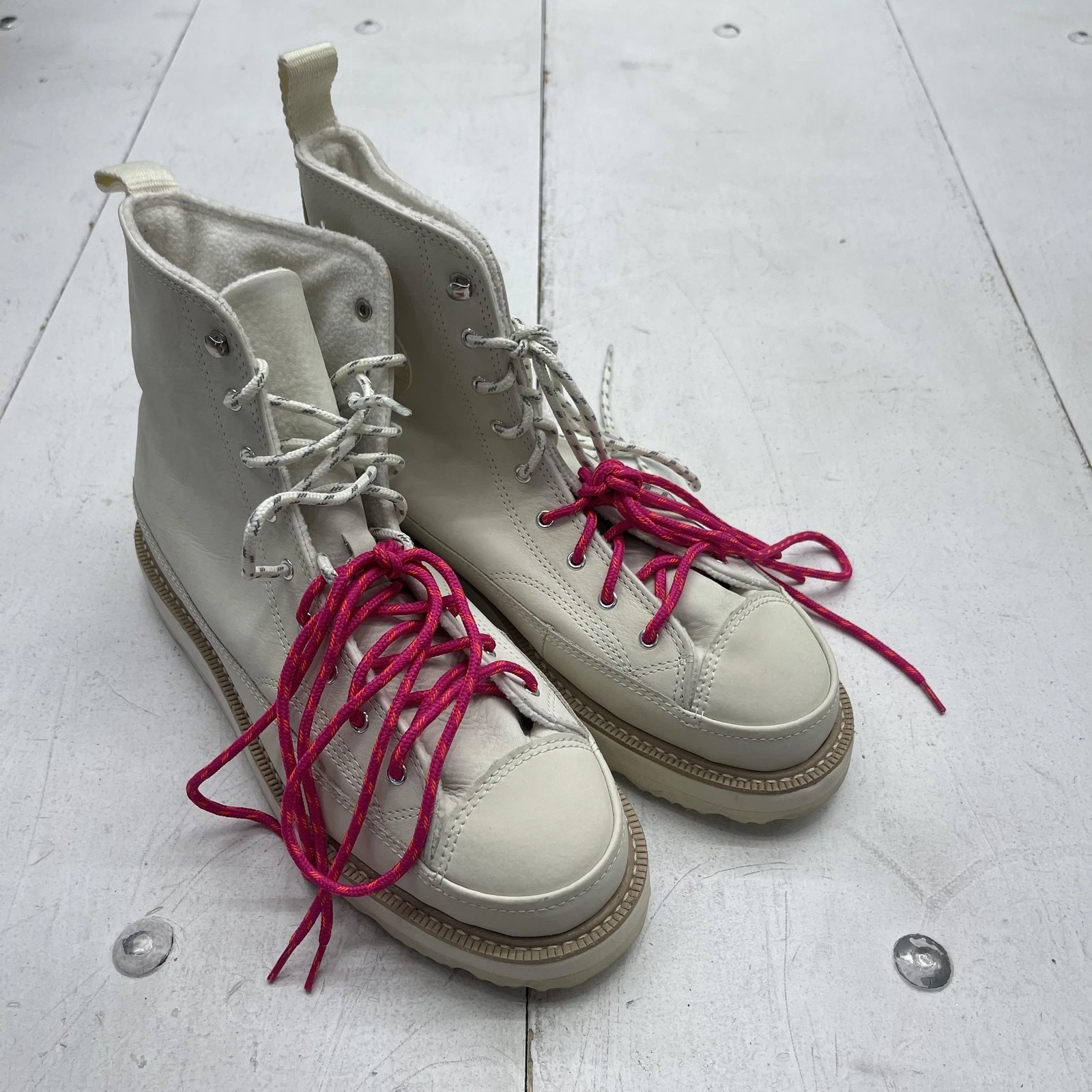 Converse Snow Boots Mens Size 8 White Leather Lined Lace Up Ankle 173212C