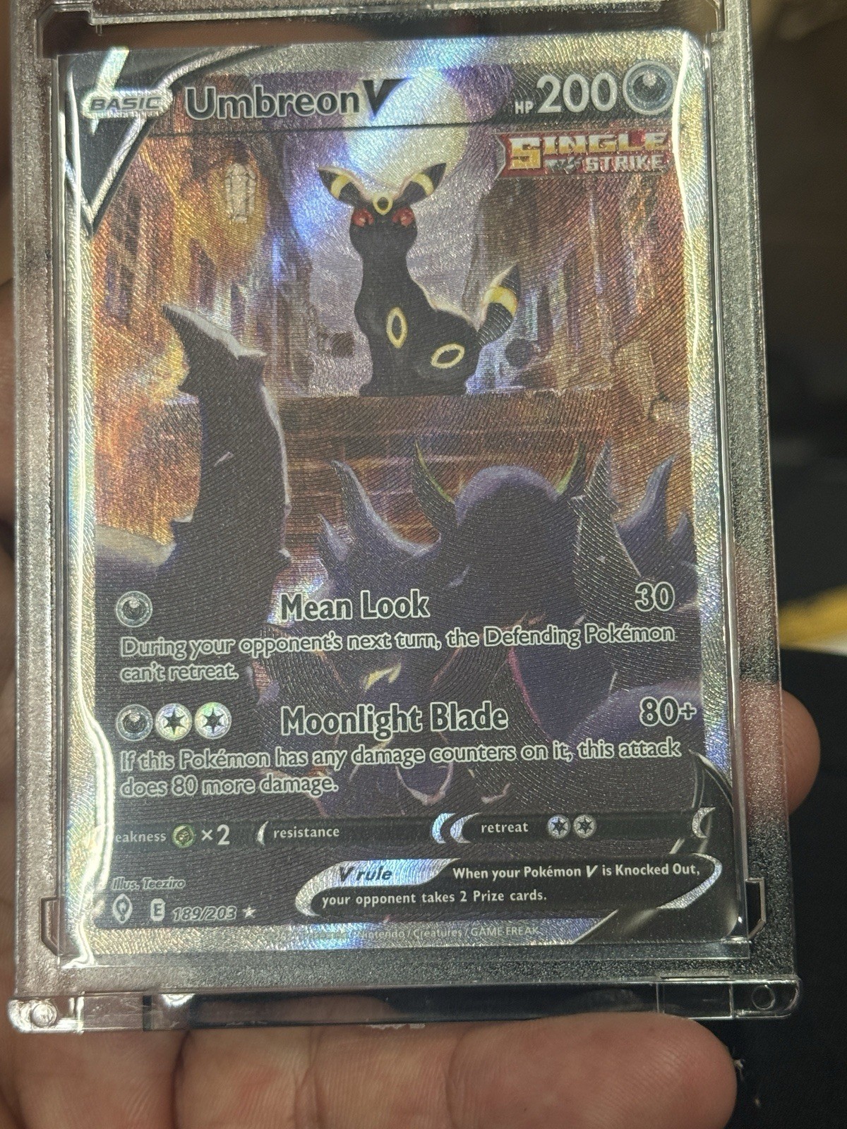 Umbreon V 2021 Sword & Shield: Evolving Skies #189/203 Holo
