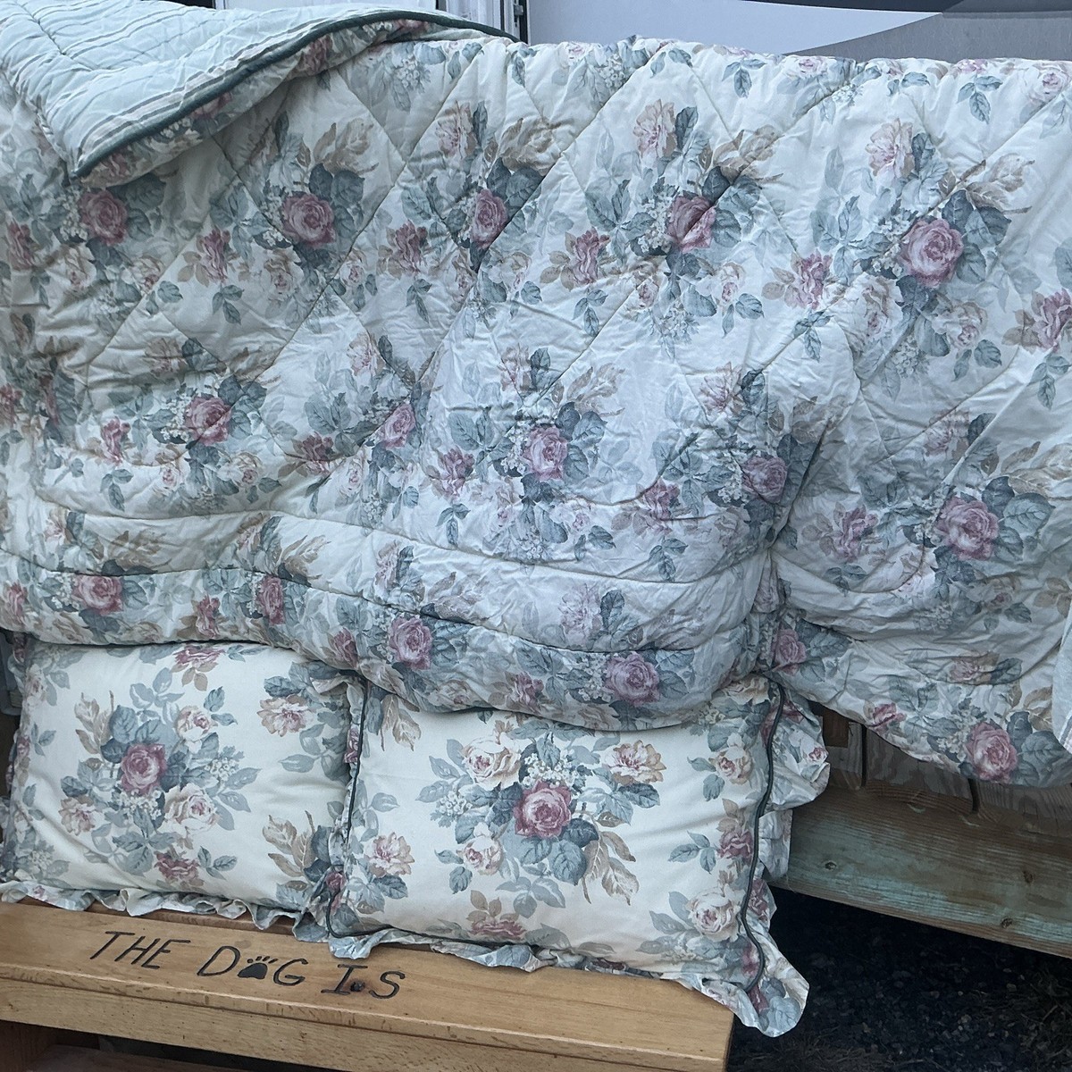 Vintage Home Innovations Victorian Floral & Stripe Reversible Full