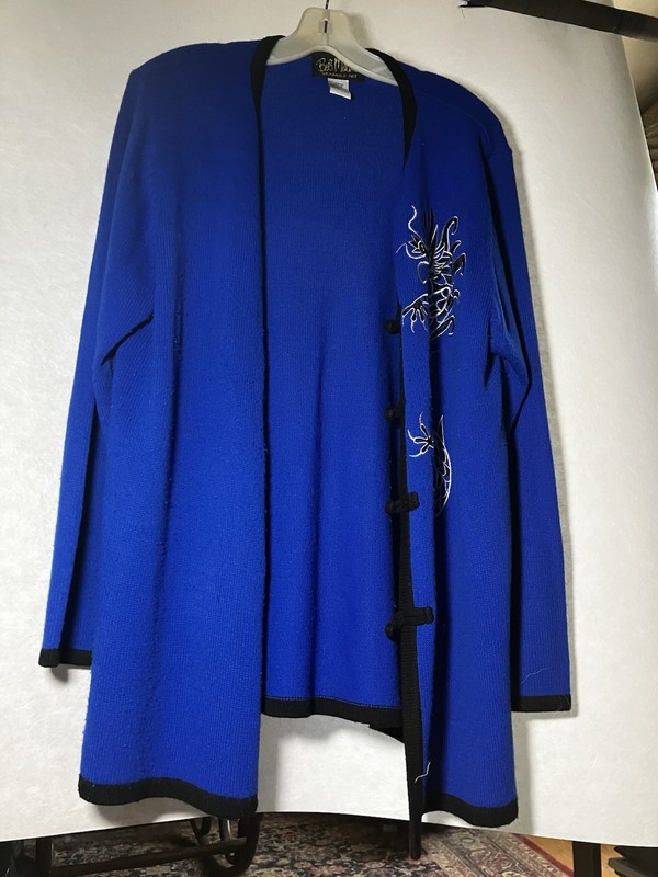 bob mackie wearable art size large