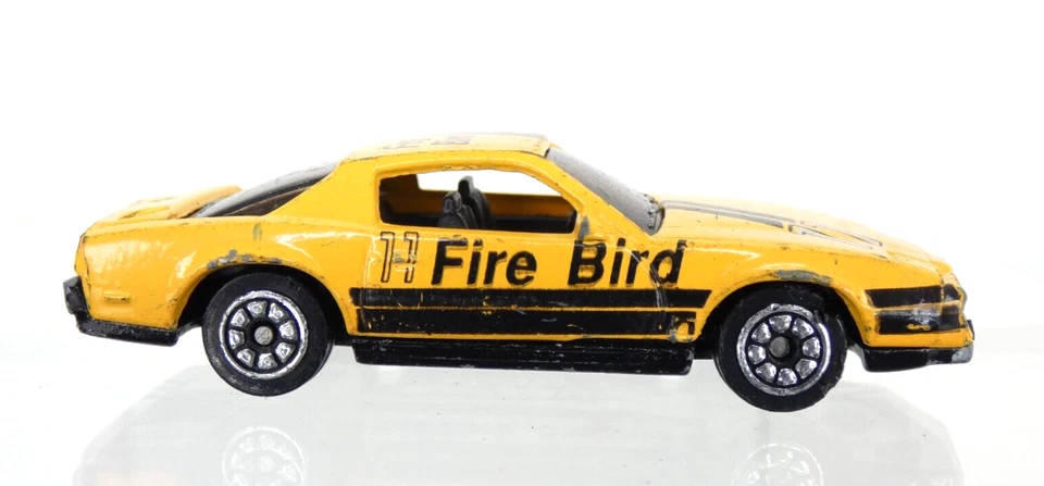 Coche de juguete Corgi Pontiac Firebird modelo vintage coleccionable amarillo Foto 4 de 4