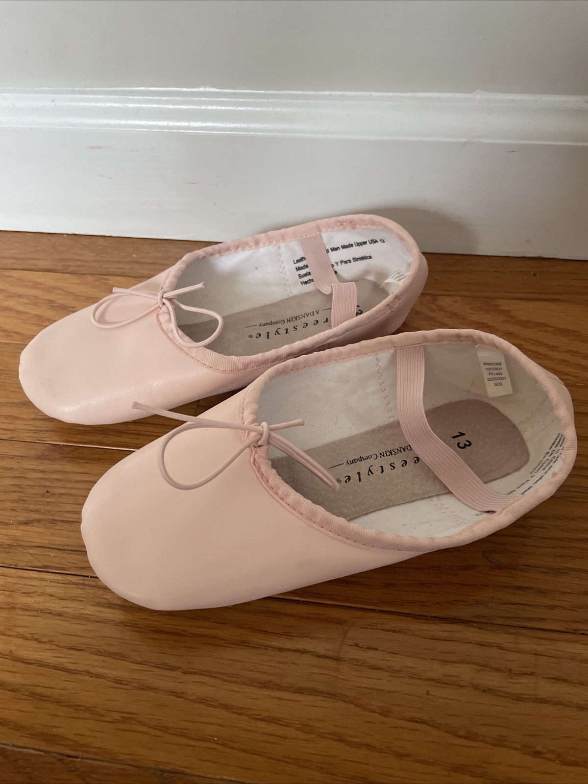 Freestyle Danskin Pink Ballet Shoes Slippers Girls SZ 13 Leather Sole