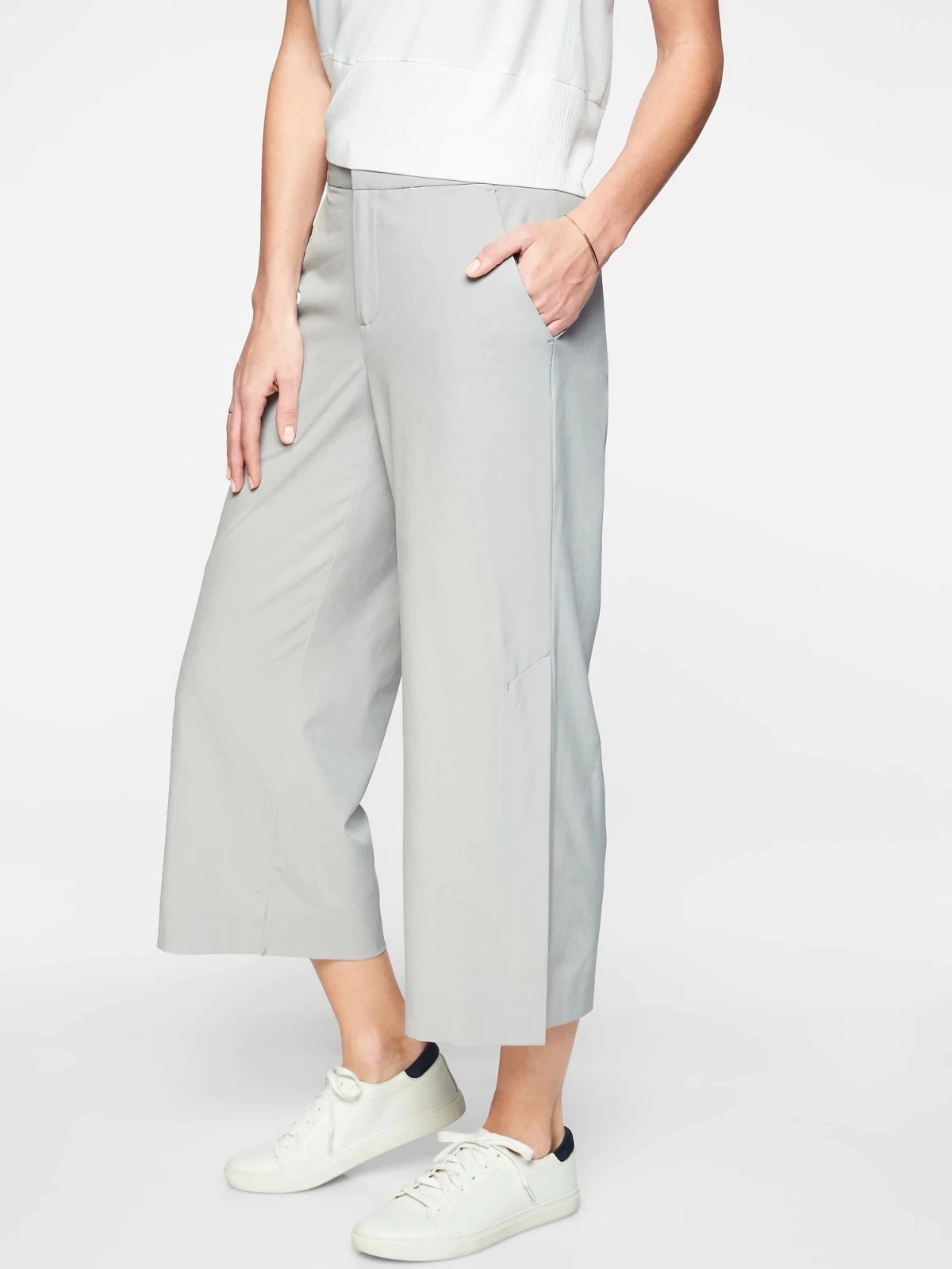 NWOT Athleta Tribeca Crop Pant, Tern Grey SIZE 10 #281969 T0130