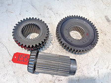 1976 International Ih 1586 Tractor Transmission Gears & Shaft 67772c1 67771c1