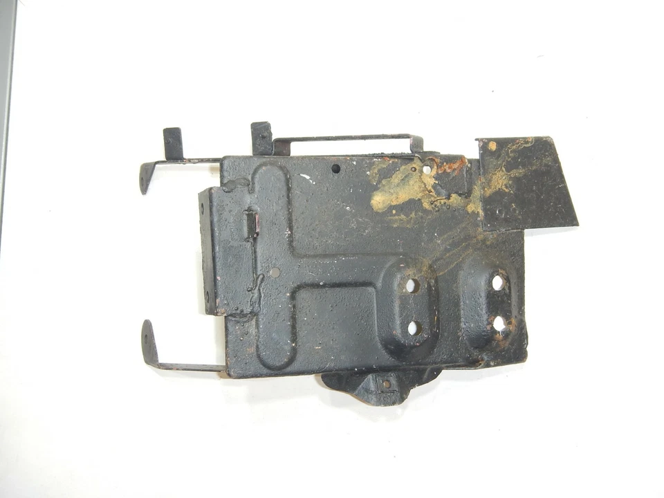 Jeep Wrangler YJ 87-95 OEM Battery Tray Perpendicular to Firewall FREE SHIPPING Foto 2 de 4