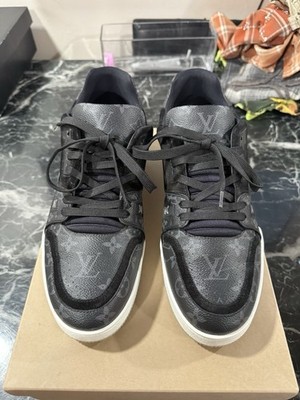 Louis Vuitton Trainer Low Black Monogram Size 10 LV / 11.5  display picture 3