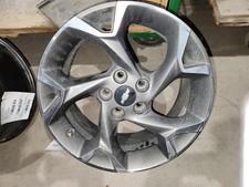 Used Wheel fits: 2024 Chevrolet Trax 17x7-1/2 painted gray opt Q7D Grade B