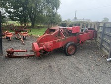International B46 Baler For Breaking