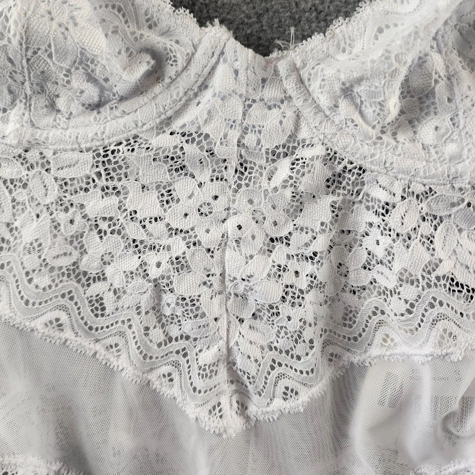 Body para mujer MUCCI Bella con aros de encaje manga acampanada XS blanco cierre a presión Foto 4 de 4