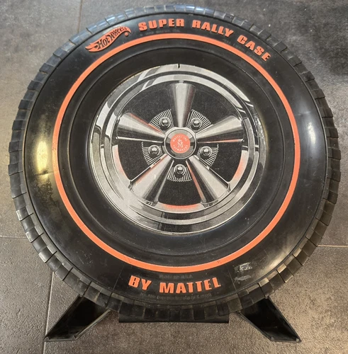 1968 HOT WHEELS REDLINE SUPER RALLY CASE 24 CAR HOLDER MATTEL w/ DECALS NICE