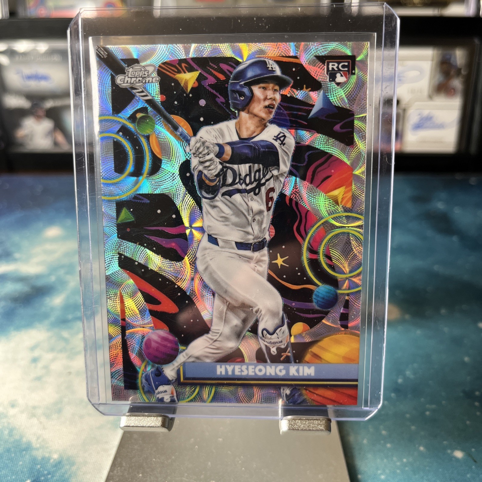 Hyeseong Kim 2025 Topps Cosmic Chrome Nucleus Los Angeles Dodgers Rookie #181