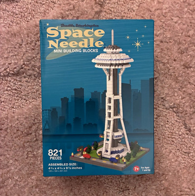 Space Needle Mini Building Blocks Set 821pc Micro Size Architecture 7+ 9 7/8in