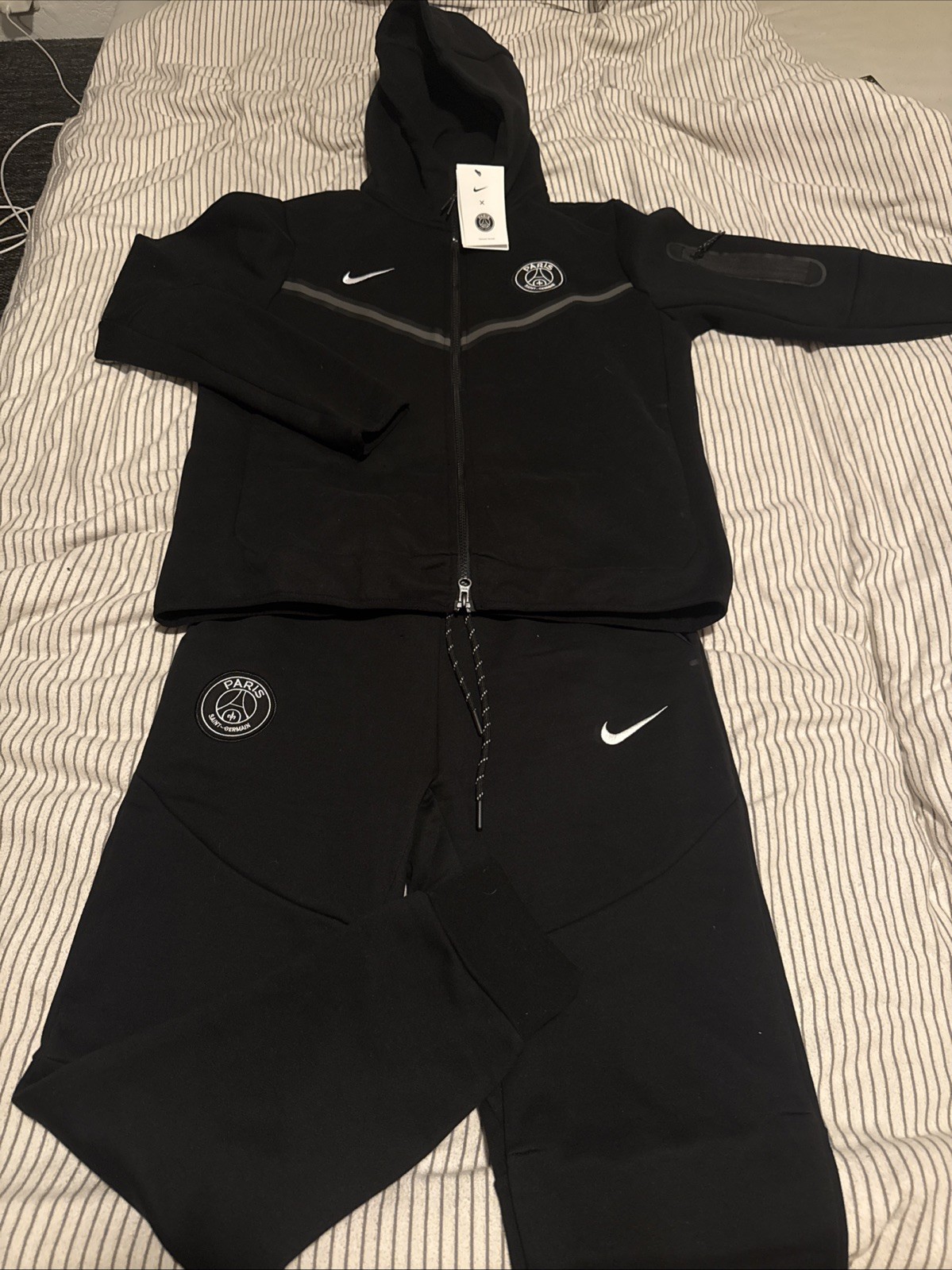 Nike Tech Fleece Von Paris Saint German Schwarz Größe S