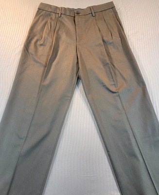 Men's Docker's Relaxed Fit Signature Khaki Pleated Pant 34x29 NWT