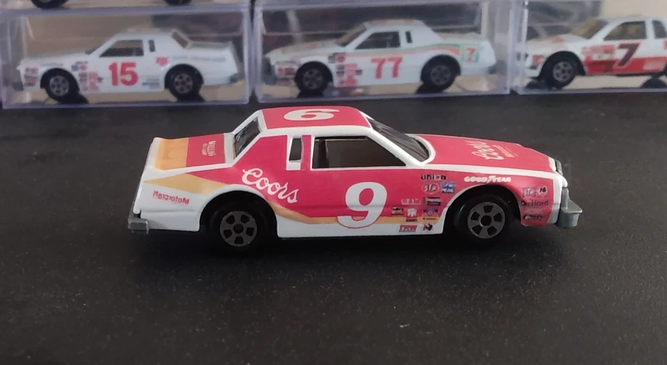 Vintage Ertl 1/64 nascar #9 Coors 82 T-bird - Image 3 of 4