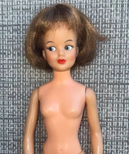 VINTAGE 1965 IDEAL T-12 POS'N TAMMY DOLL