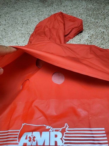 American Medical Response EMT Rain Jacket Parka Large Adults Red Snap Front NWT - Picture 11 of 15
