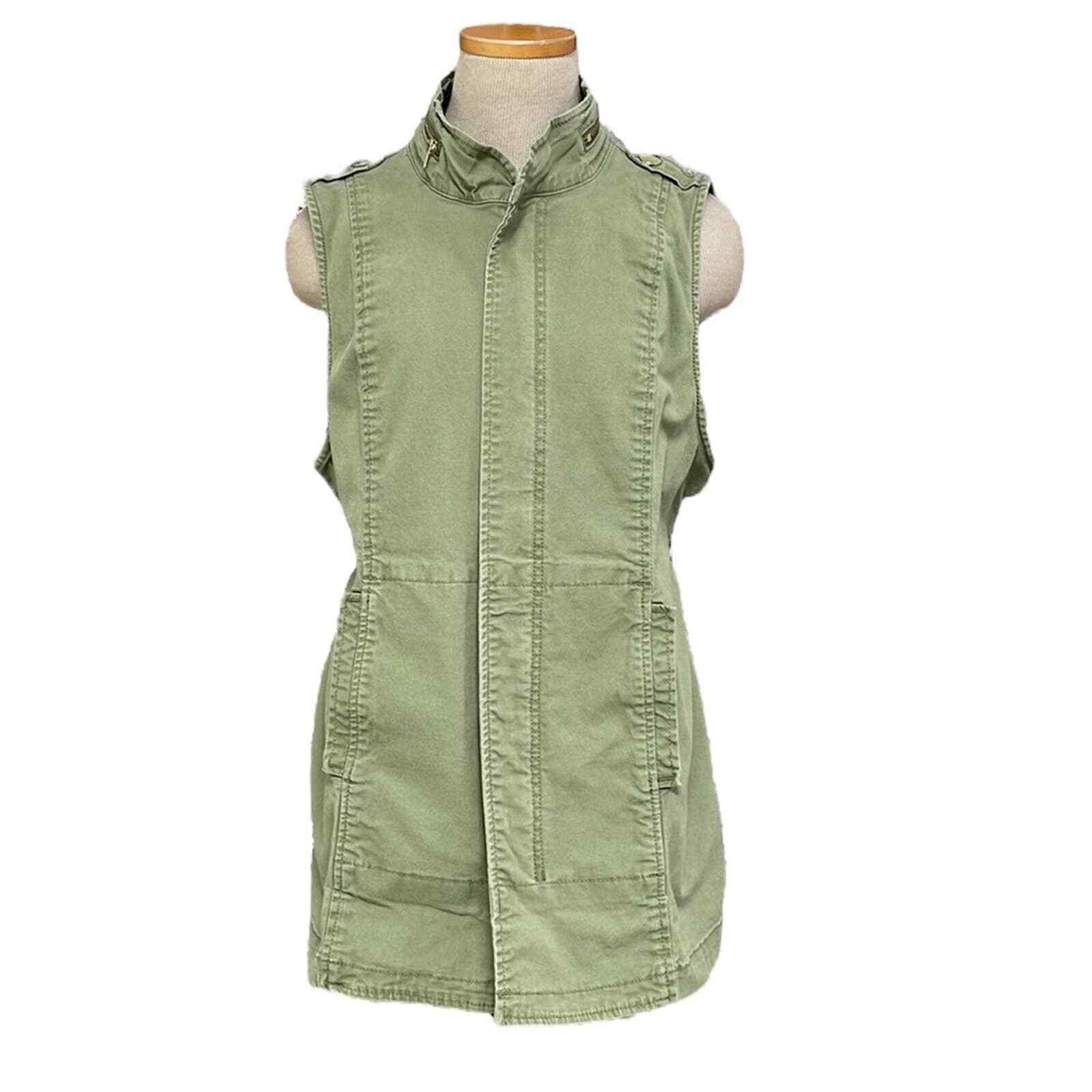 CAbi Explorer Utility Vest Women's S Small Green Cargo Gem