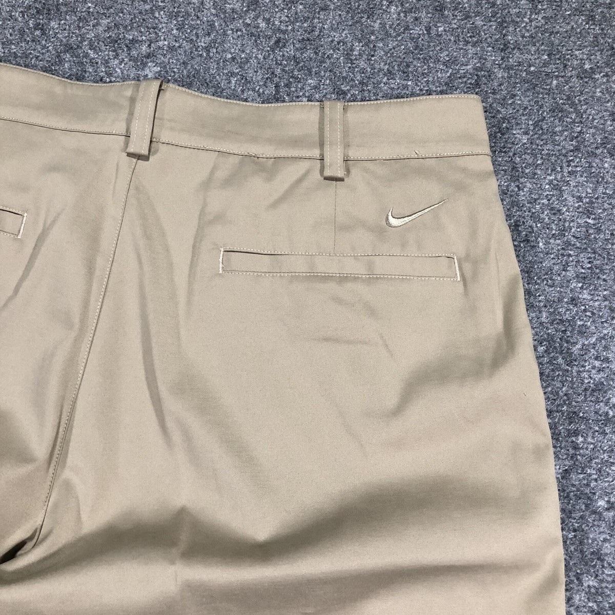 Nike Golf Tour Performance Dri-Fit Mens Size 32x11 Khaki Golf