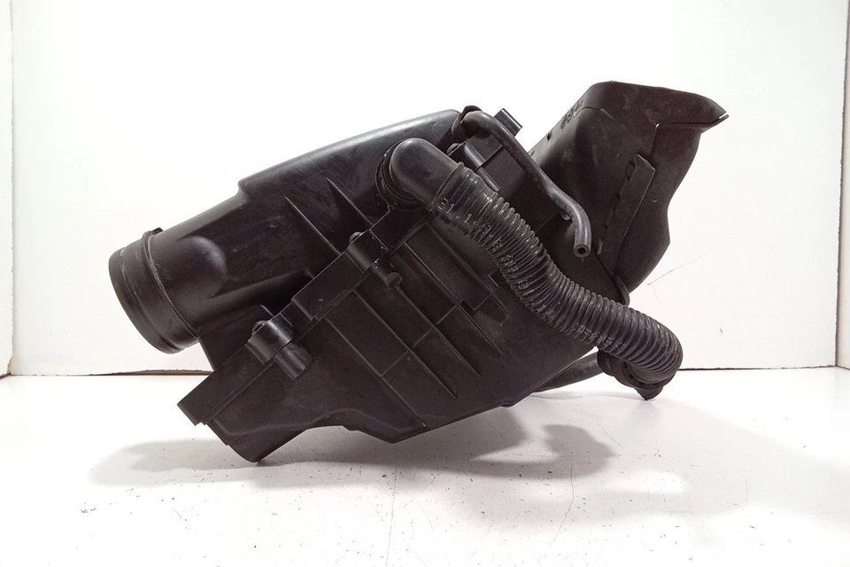 Conjunto de limpador de entrada de ar Audi A3 2015 fabricante de equipamento original - Imagem 3 de 4