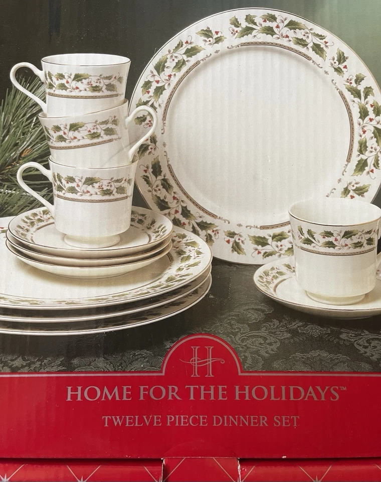 Royal Limited Holly Casa de vacaciones para las vacaciones 20 piezas China conjunto en caja Japón Foto 2 de 4