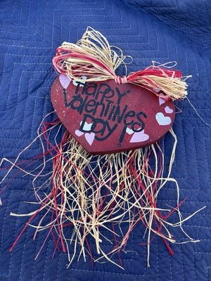 Valentine's Day Heart Shabby Wood Straw Wall Plaque Sign, Red Pink Decor