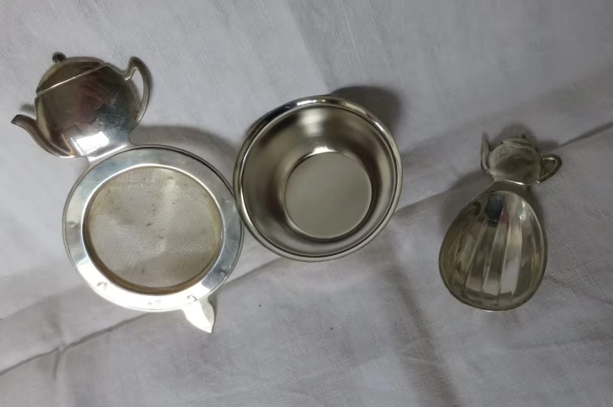 2 passe-thé thé en métal argenté | Arts de la table et