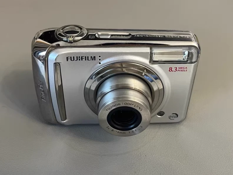 Fujifilm FinePix A Series 8-9.9MP Digital Cameras for Sale - eBay