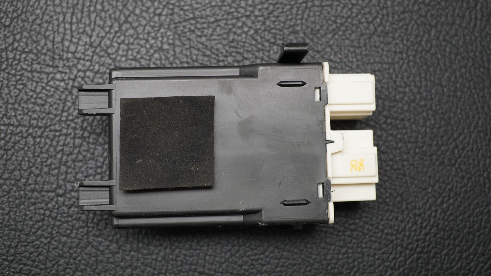 OEM BMW 4 SERIES M4 F33 F83 CONTROL UNIT FOR NECK HEATER 7427905 