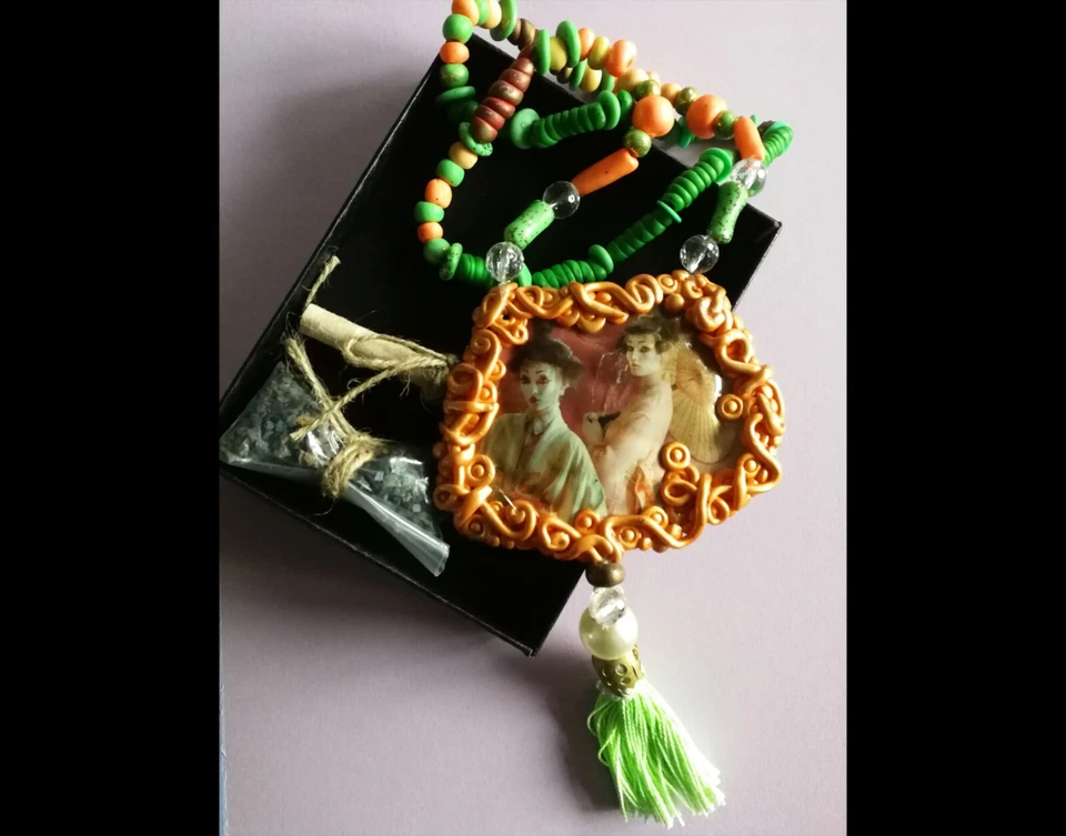 Art Jewelry Design Necklace Pendant Fashion Brand Luxury Geisha Custrom Gift Bid - Image 3 of 4