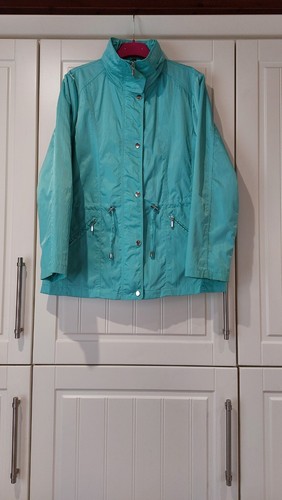 sze12 top quality expensive (RRP £95)turquoise fully lined concealed hood jacket - Picture 3 of 24
