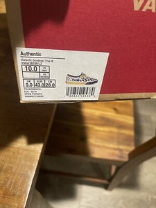 vans authentic galactic goddess