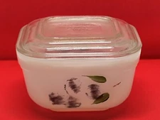 Vintage Fire King Oven Ware Refrigerator Dish w/lid 4x2.5” painted fruit