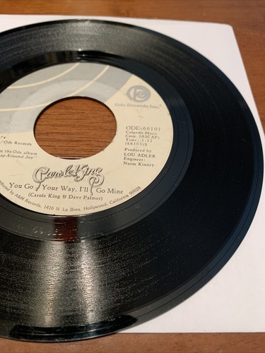CAROLE KING 45 RPM -"Jazzman" & "You Go Your Way, I'll Go Mine" Cleaned/Tested - Picture 6 of 6