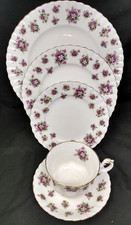 ROYAL ALBERT SWEET VIOLETS PLACE SETTING - Di...