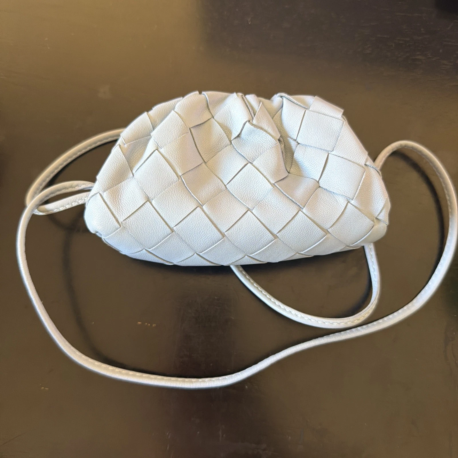 Bottega Veneta — BOTTEGA VENETA Woven Leather The Pouch Coin Purse Bag In Ice Blue Made In Italy