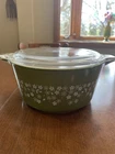 Pyrex 474-B 1.5 Qt Green Spring Blossom Crazy Daisy Vintage, With Lid