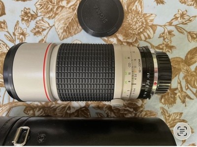 Sigma 50-200mm f/3.5-4.5 APO manual focus telephoto lens