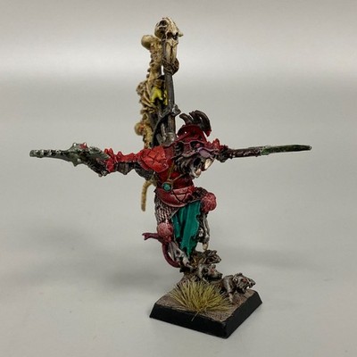 QUEEK HEADTAKER WARHAMMER FANTASY THE OLD WORLD SKAVEN WARLORD FINECAST PAINTED