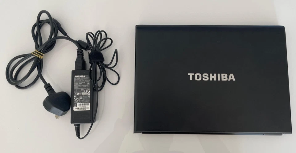 Toshiba Laptop Protege R830 I5 2.50Ghz 4GB 466GB Webcam DVD WIFI BT 13" Win10   - Image 3 of 4