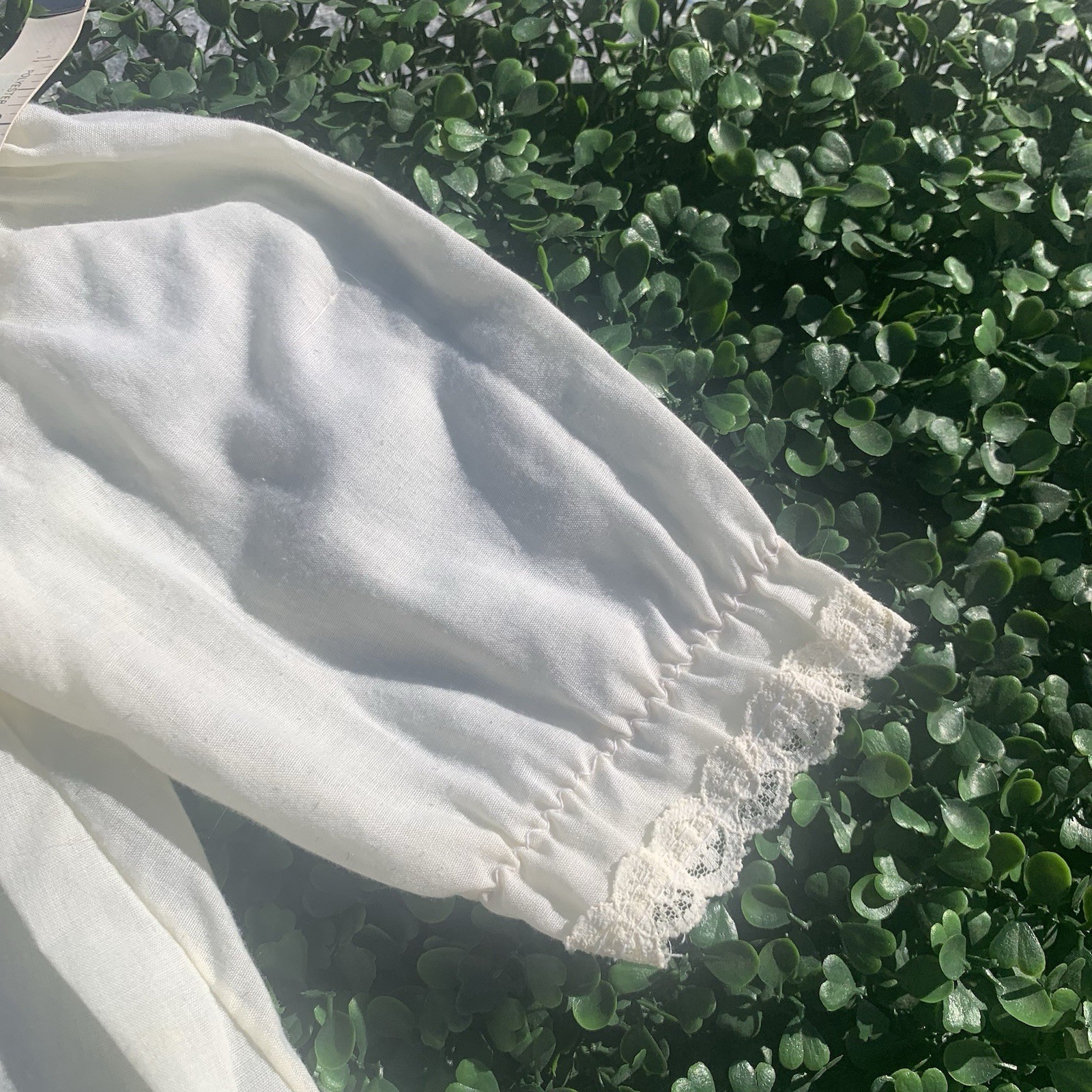 Adorable light yellow soft polyester translucent … - image 4