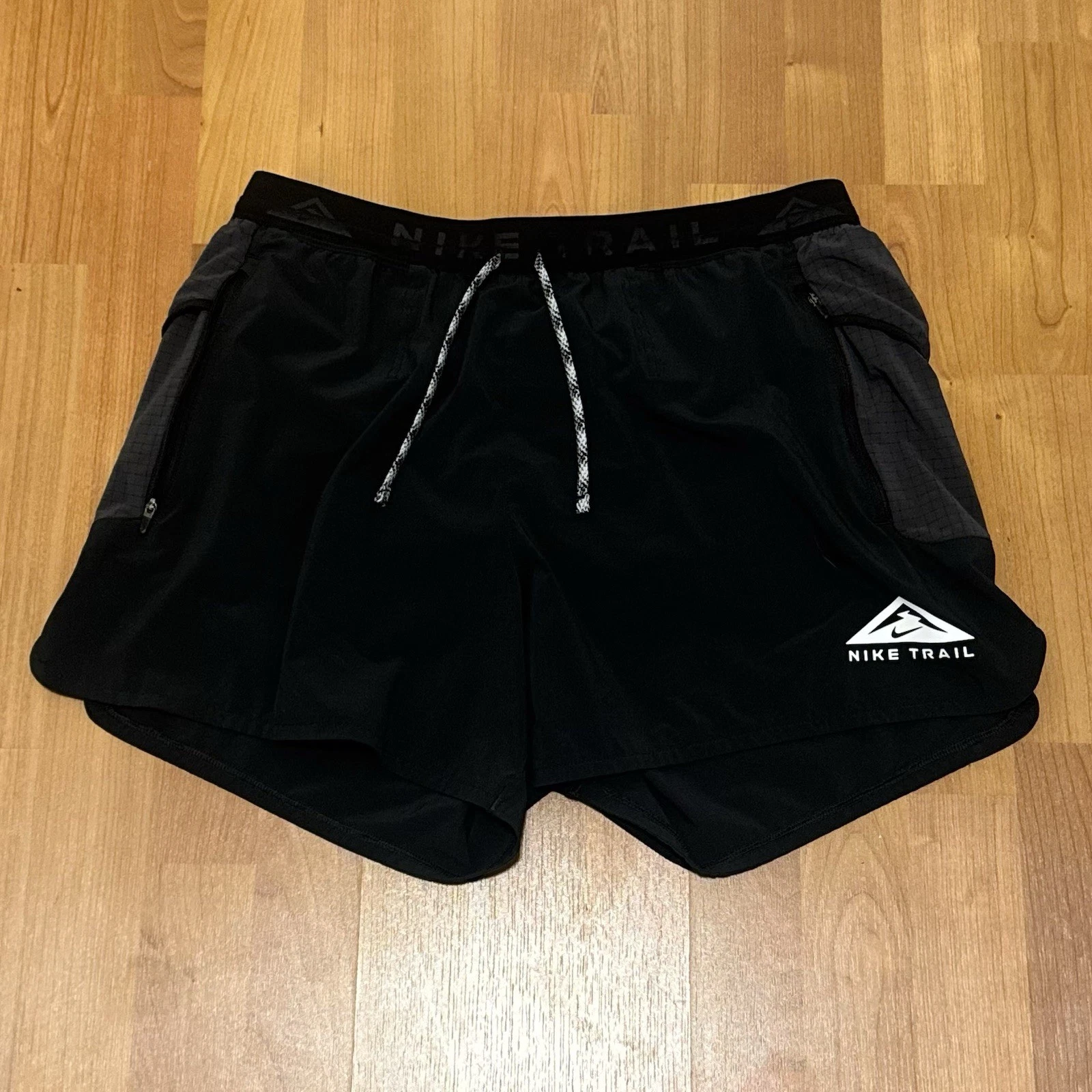 Mens Nike Trail Second Sunrise 5" Lined Running Shorts Black Size L DV9311-010