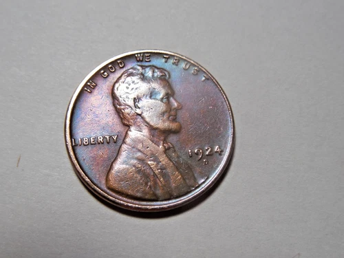 1924 D Lincoln Cent, in VF condition . Beautiful.  Good wheat. But you decide!