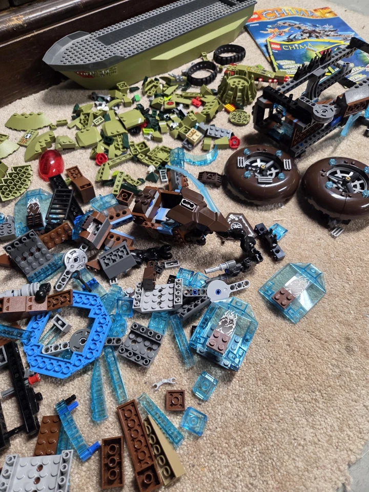 LEGO Legends of Chima Spare Parts Lot - Image 4 of 4